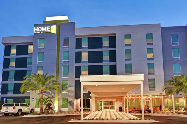 Home2 Suites by Hilton Jacksonville South St Johns Town Ctr