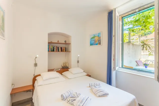 Apartment & Room Lukre