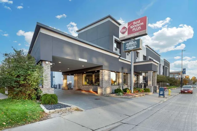 Best Western Plus Milwaukee West