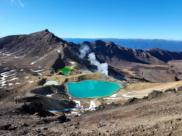 Tongariro Crossing Emerald Lake Lookout