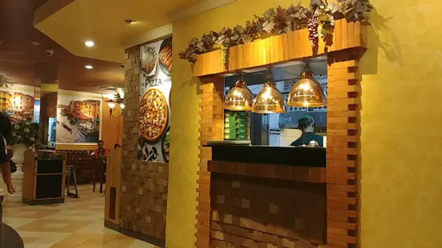 The Pizza Company จอมสุรางค์