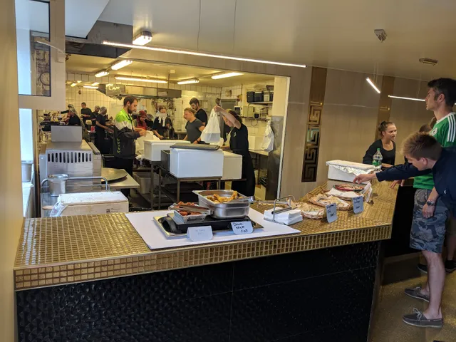 Classic Curry Takeaway