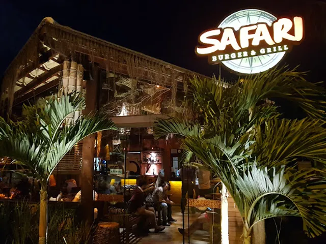 Safari Burger & Grill