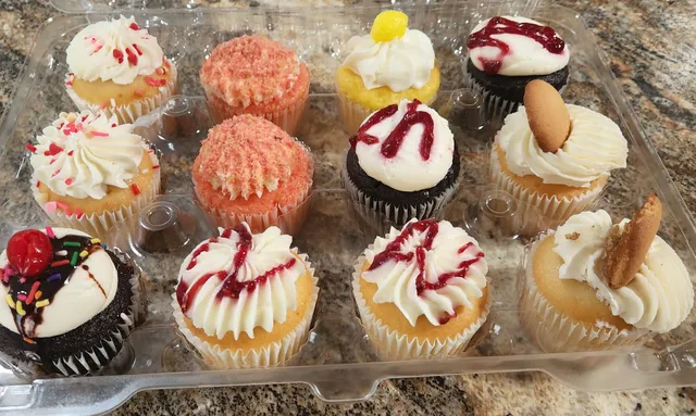 Lacys Cakes and Catering