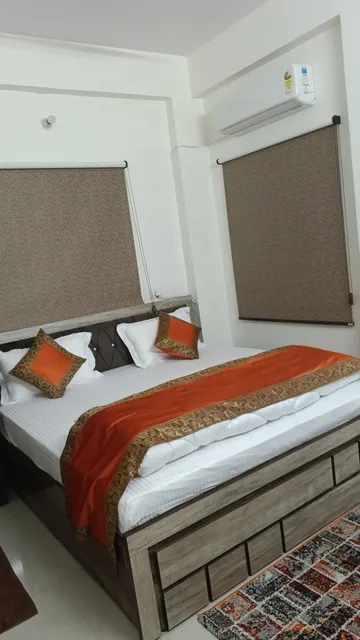 Bhavya Kashi Home Stay