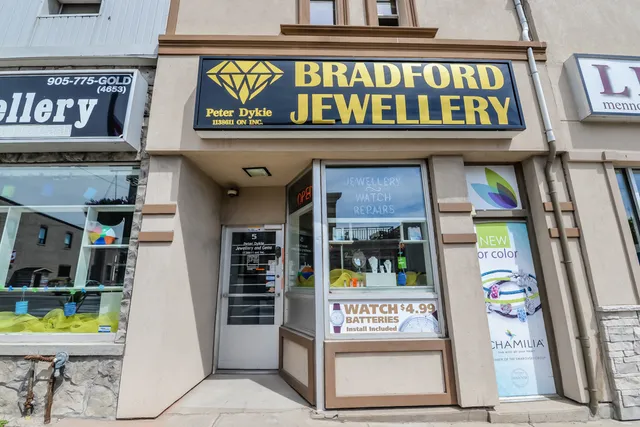 Bradford Jewellery by Peter Dykie