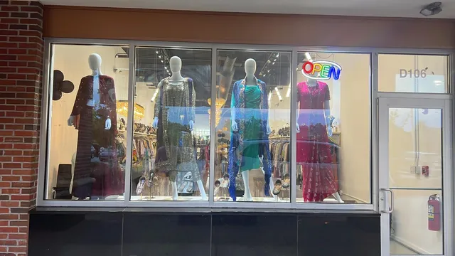 SHADES Fashion Lounge by Sabina