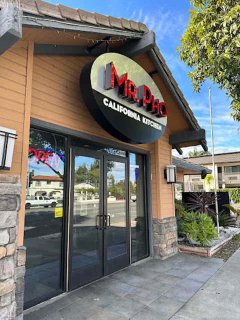 Mr. Pho - California Kitchen & Bar