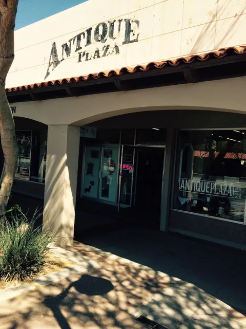 Antique Plaza