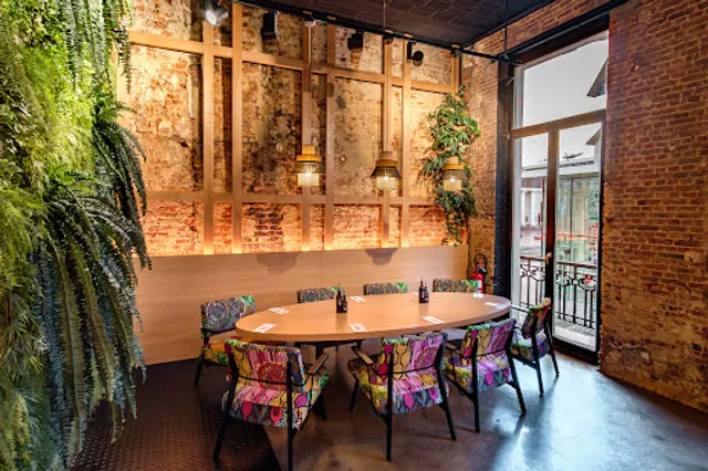 Makifornia - Rue Neuve