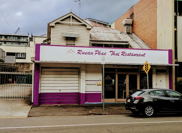 Ruean Phae Thai Restaurant