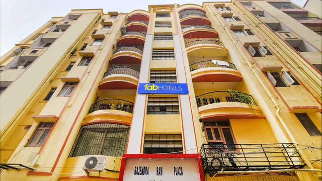 FabHotel Maadhavam Residence