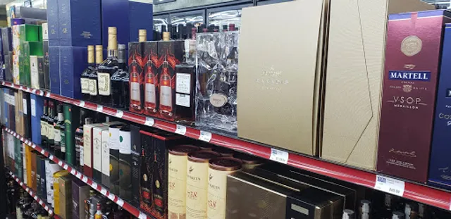 Avenue Wine & Spirits