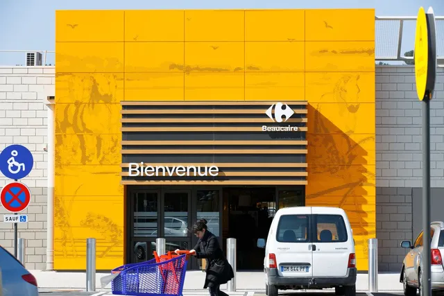 Centre commercial Carrefour Beaucaire