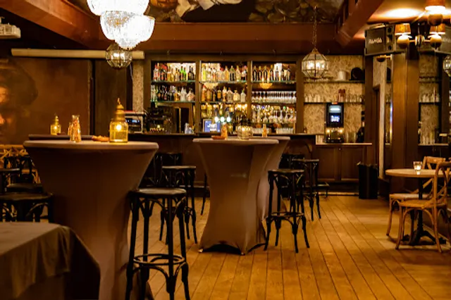 Café Zaal The Lord Master