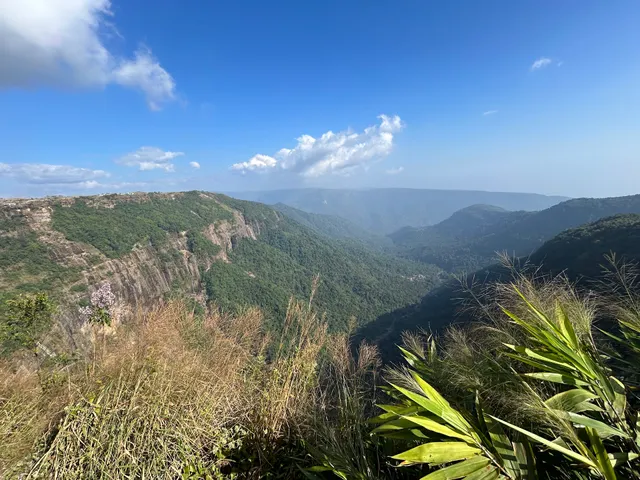Nohsngithiang Falls View point