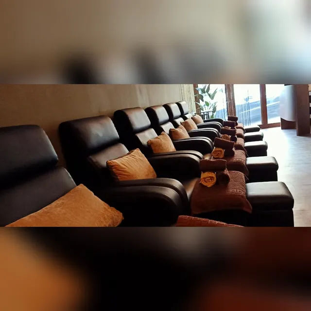 Foots Zoning Reflexology (Blind OKU) | 足宁保健中心（视障人士）| Zoning 발 관리 센터（시각 장애인）