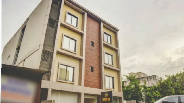 Hotel Sharda Regency