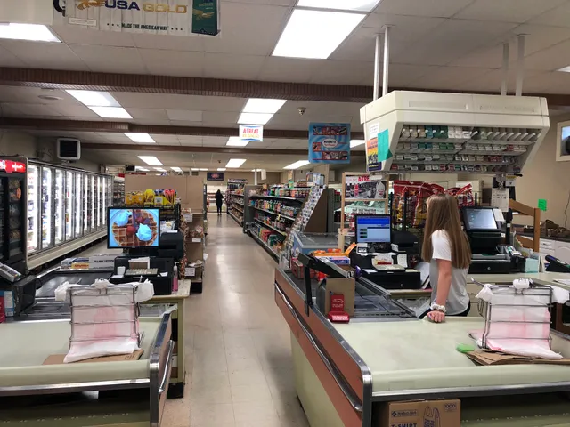 Parkk Ave Smoke Outlet & Exotics