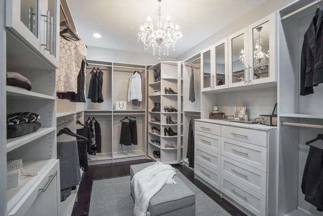 Meridian Closets