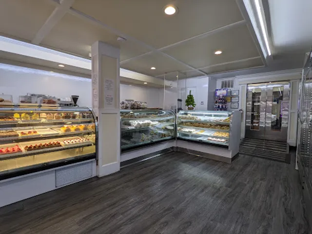 El Fenix Bakery