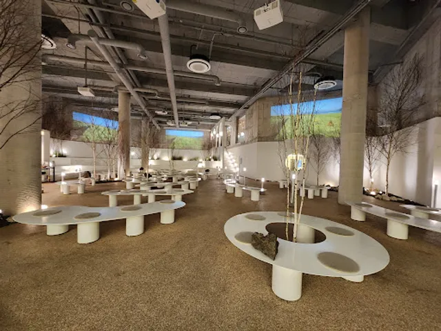 모이핀 MOI FIN Sky Cafe