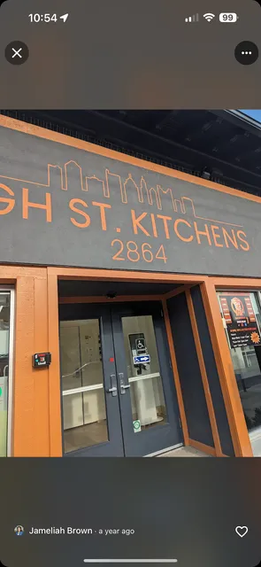 Auzy’s Pizza & Chicken