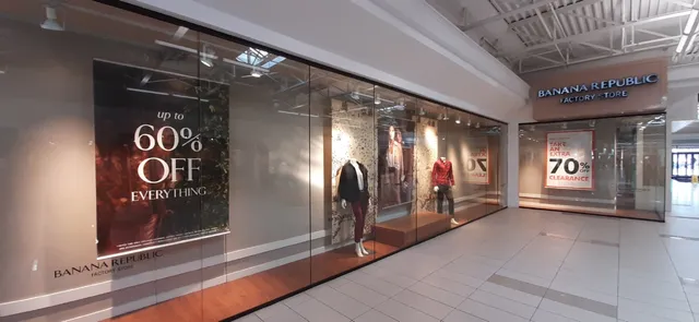 Banana Republic Factory Store