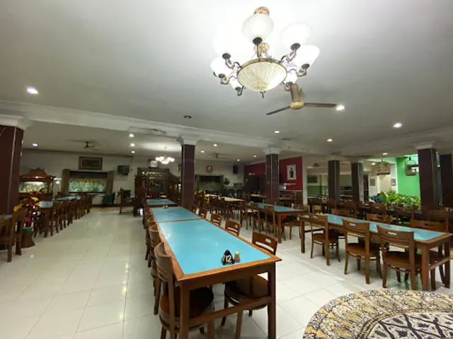 Ayam Goreng Mbok Berek