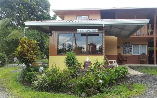 Loma Real Hot Springs B&B