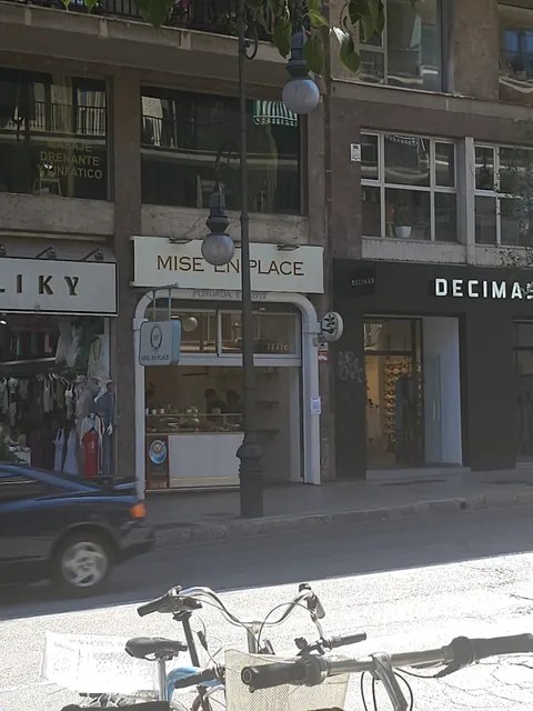 MISE EN PLACE Brunch-Bakery & Specialty coffee