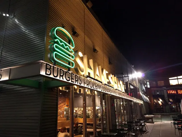 Shake Shack Chestnut Hill