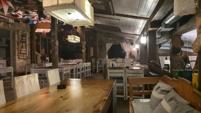 Jolly restaurant