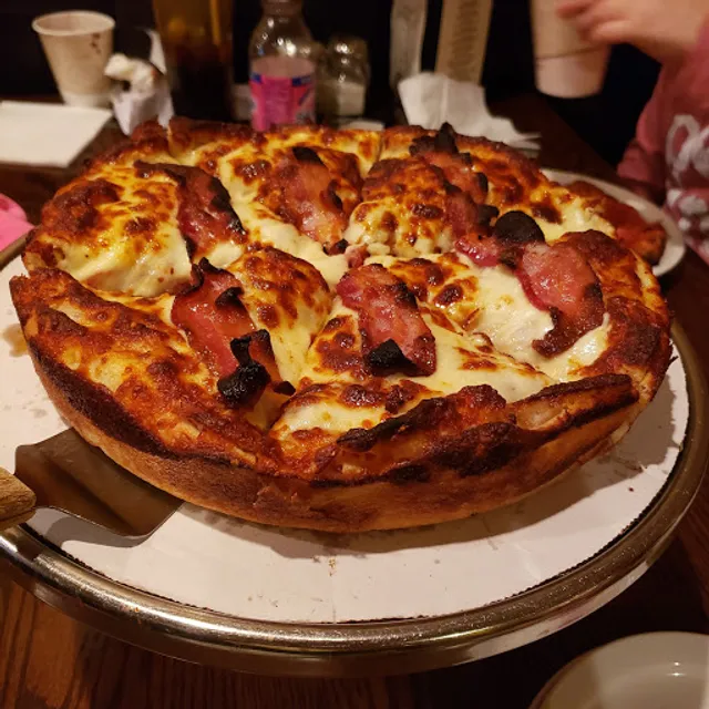 Vito's Restaurant and Pizzeria