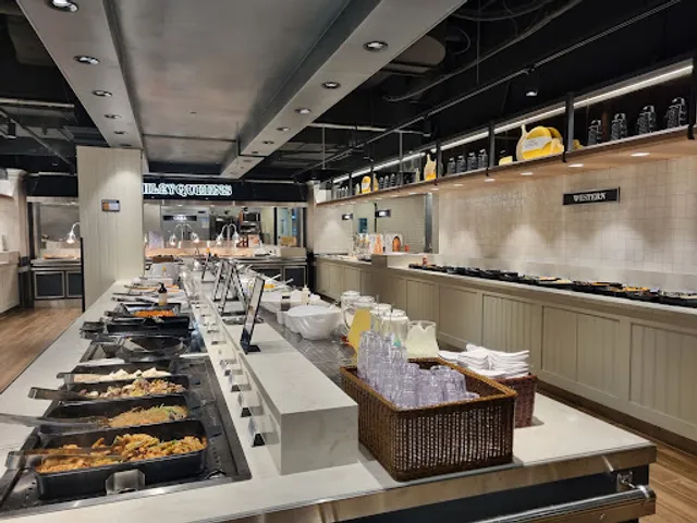 애슐리퀸즈 롯데아울렛 광주수완점