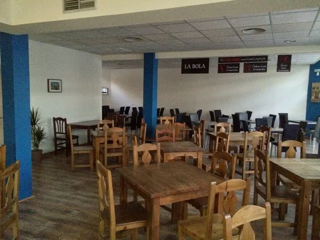 Bar restaurante La Bola