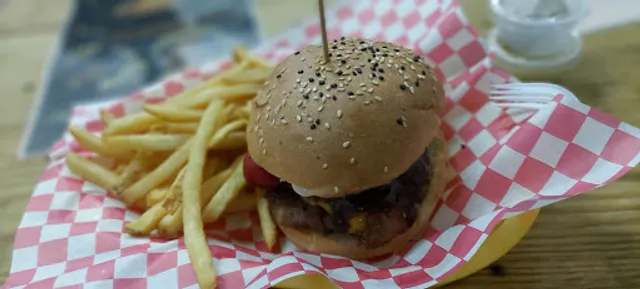 Artesanos Burger