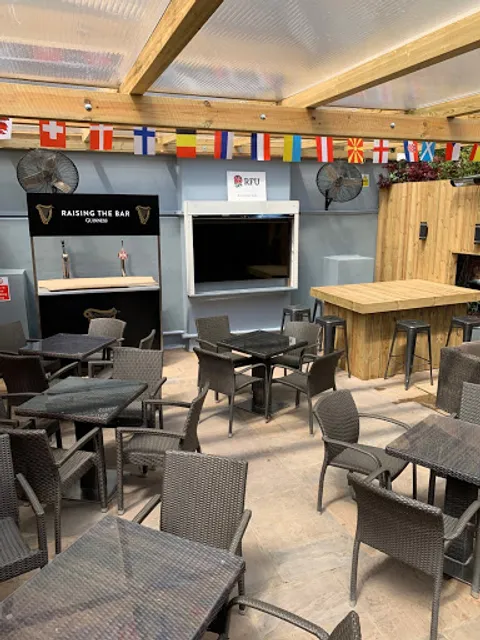 The Refectory Pub Thai Kitchen