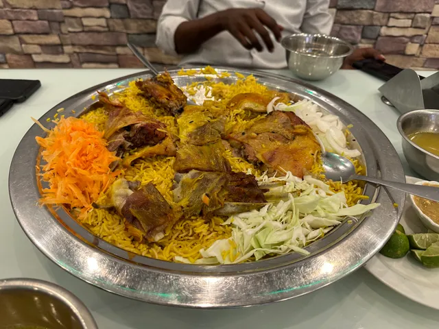 Makhaayada Cuntada Mahuraan Restaurant