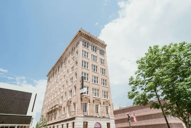 The Esquire Hotel Downtown Gastonia, an Ascend Collection Hotel
