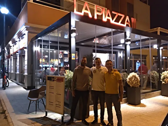 La Plazza II (in Punta Prima)