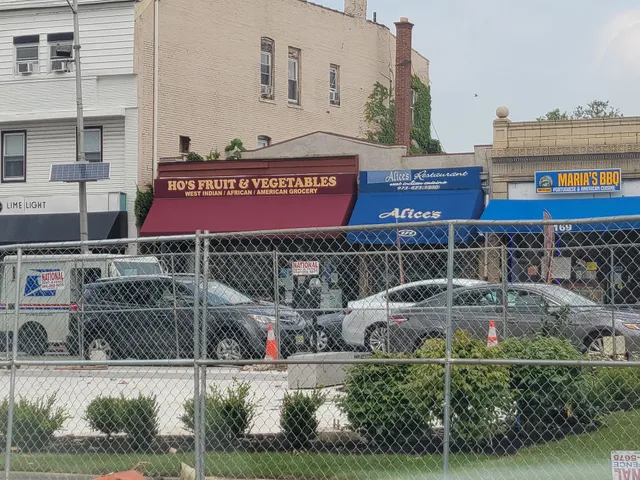 Ho's Vegetable Store