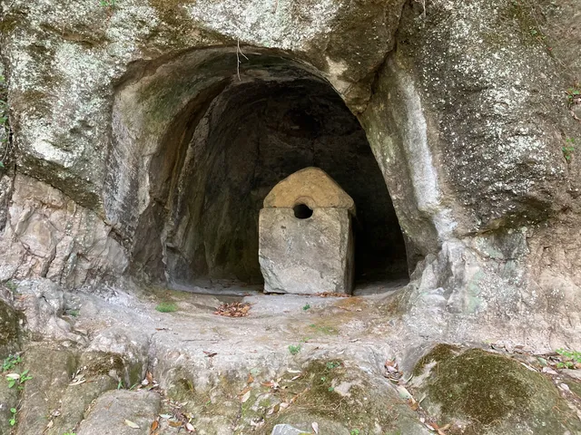 Kitaema Cave Tombs