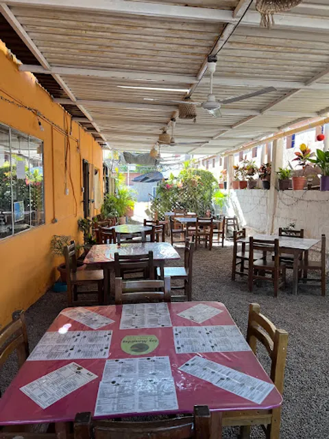 Los Mandiles de Santa Lucía