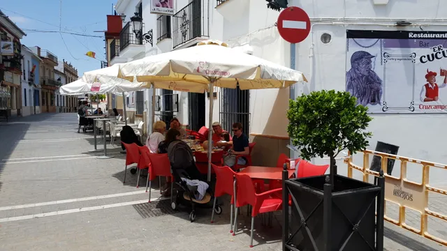 CAFÉ-BAR-RESTAURANTE "ER CUCU"