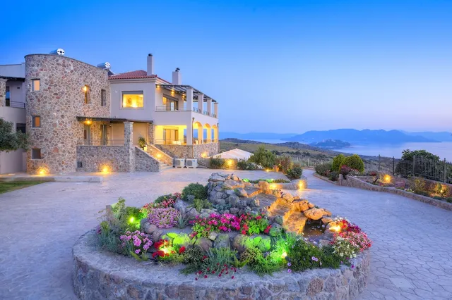 Marini Luxury Apartments & Suites