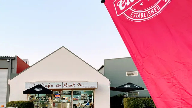 Four Sisters on Lang