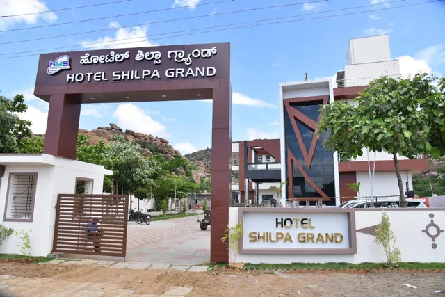 Hotel Shilpa Grand