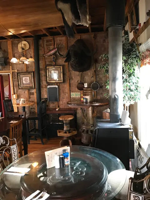 Dang Good Smokehouse & Bar-B-Que