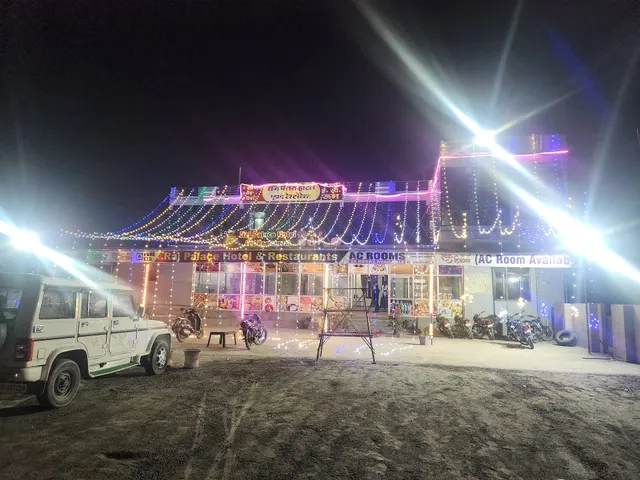 RAJ PALACE HOTEL & AC ROOMS